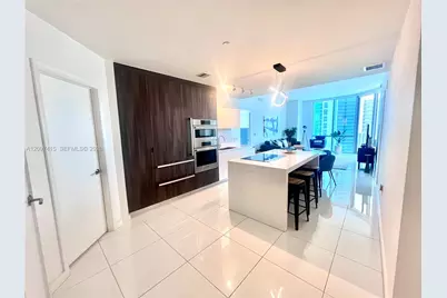 851 NE 1st Ave #1907, Miami, FL 33132 - Photo 4