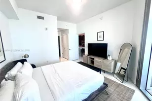 851 NE 1st Ave, Miami, FL 33132 - Photo 16