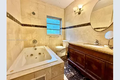 2141 NE 124th St, North Miami, FL 33181 - Photo 16