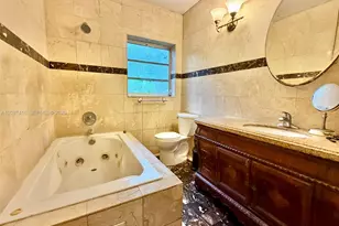 2141 NE 124th St, North Miami, FL 33181 - Photo 16