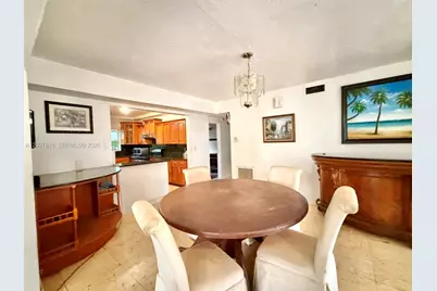 2141 NE 124th St, North Miami, FL 33181 - Photo 10
