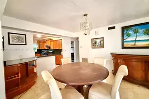 2141 NE 124th St, North Miami, FL 33181 - Photo 10