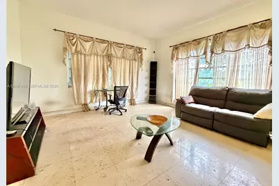 2141 NE 124th St, North Miami, FL 33181 - Photo 12