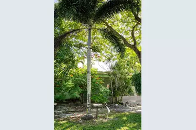 1010 NW 93rd Ter, Pembroke Pines, FL 33024 - Photo 22
