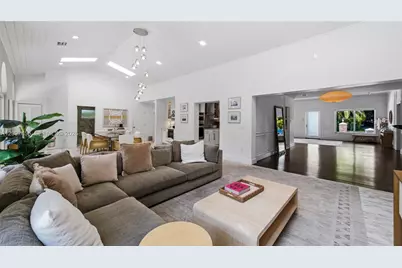 530 Sabal Palm Rd, Miami, FL 33137 - Photo 24