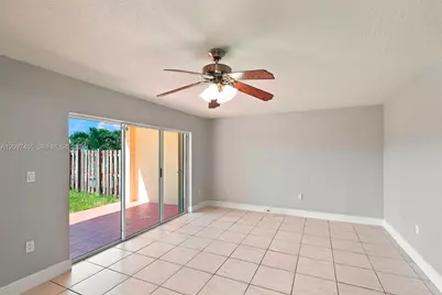 9734 SW 212th St, Cutler Bay, FL 33189 - Photo 4