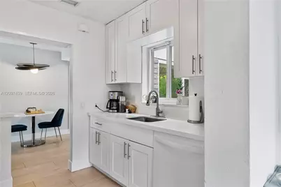 202 NW 92nd St, Miami Shores, FL 33150 - Photo 10