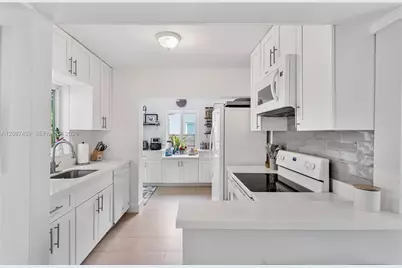 202 NW 92nd St, Miami Shores, FL 33150 - Photo 6