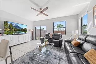 23489 SW 127th Pl, Homestead, FL 33032 - Photo 10