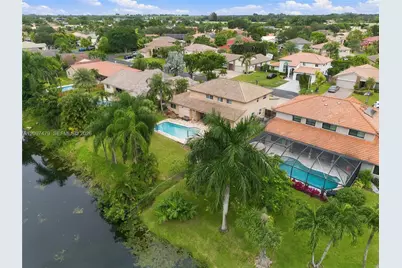 5361 Lancelot Ln, Davie, FL 33331 - Photo 40
