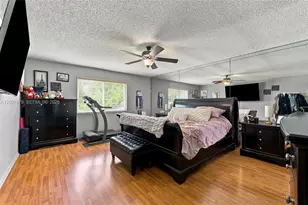 5361 Lancelot Ln, Davie, FL 33331 - Photo 10