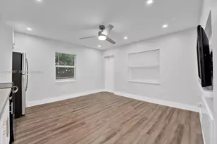 567 NE 63rd St, Miami, FL 33138 - Photo 2