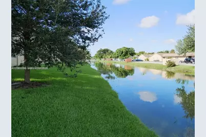 406 Lakeside Dr #117, Margate, FL 33063 - Photo 6