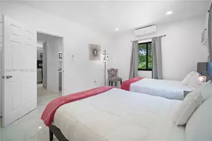 5501 NW Miami Ct, Miami, FL 33127 - Photo 32