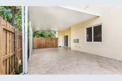 7230 NW 174 Ter #104, Hialeah, FL 33015 - Photo 24