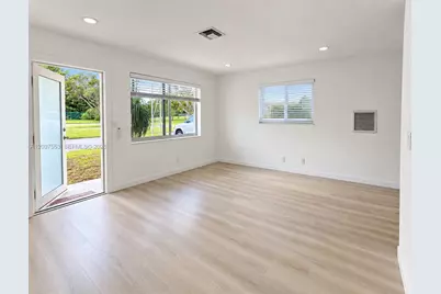 4570 NW 17th, Tamarac, FL 33309 - Photo 4