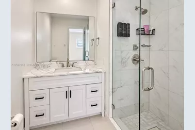 4570 NW 17th, Tamarac, FL 33309 - Photo 14