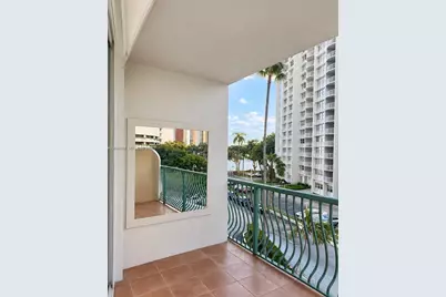 [Address not provided], Miami, FL 33131 - Photo 2