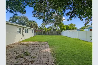 6510 SW 16th Ct, North Lauderdale, FL 33068 - Photo 34