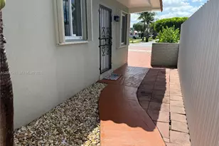 1563 W 81st St, Hialeah, FL 33014 - Photo 4