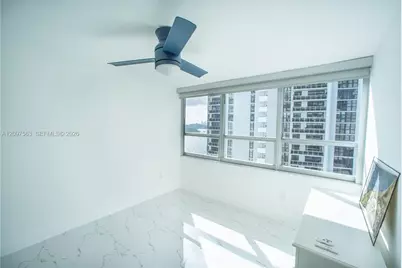 11 Island Ave #1107, Miami Beach, FL 33139 - Photo 10