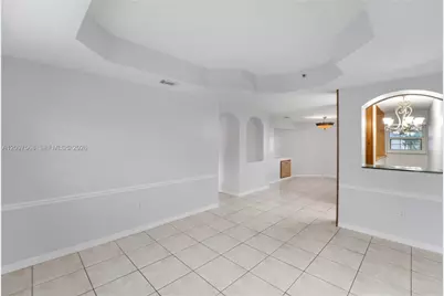 955 NW 82nd Ave #213-C, Miami, FL 33126 - Photo 10
