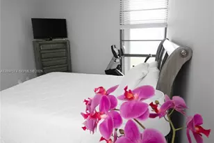 20500 W Country Club Dr, Aventura, FL 33180 - Photo 18