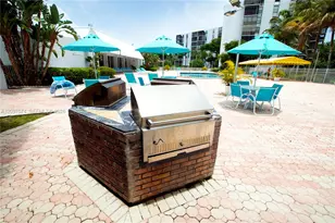 20500 W Country Club Dr, Aventura, FL 33180 - Photo 50