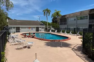 7401 NW 85th St, Tamarac, FL 33321 - Photo 24