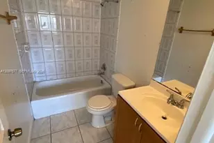 7401 NW 85th St, Tamarac, FL 33321 - Photo 12