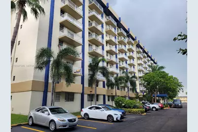 4550 NW 9th St #902E, Miami, FL 33126 - Photo 1