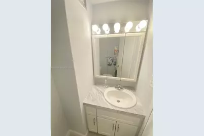 2899 Collins Ave #1743, Miami Beach, FL 33140 - Photo 16