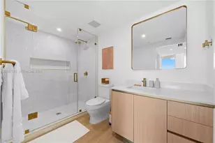 90 NE 32nd, Miami, FL 33137 - Photo 10