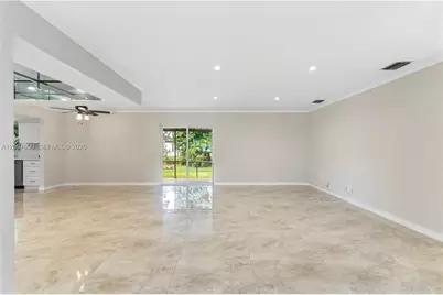 4801 SW 59th Ter, Davie, FL 33314 - Photo 6