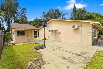 4801 SW 59th Ter, Davie, FL 33314 - Photo 32