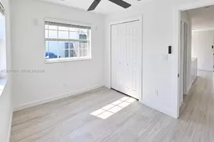 1735 New Hampshire Ave NE, Saint Petersburg, FL 33703 - Photo 12
