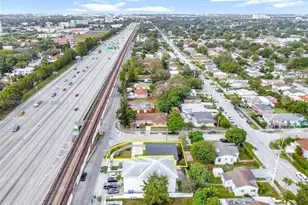1397 NW 40th St, Miami, FL 33142 - Photo 10
