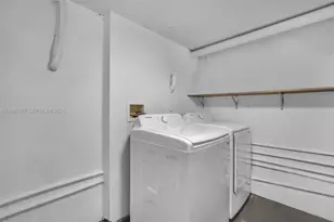2921 NE 185th St (Remodeled), Aventura, FL 33180 - Photo 26