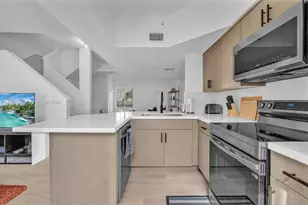 2921 NE 185th St (Remodeled), Aventura, FL 33180 - Photo 10
