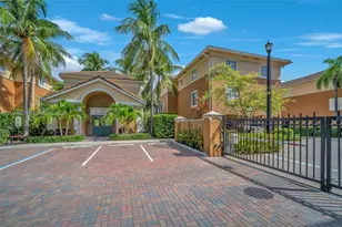 2921 NE 185th St (Remodeled), Aventura, FL 33180 - Photo 30