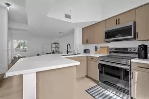 2921 NE 185th St (Remodeled), Aventura, FL 33180 - Photo 20