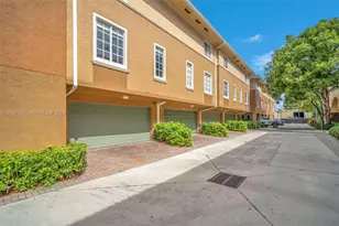 2921 NE 185th St (Remodeled), Aventura, FL 33180 - Photo 8