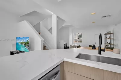 2921 NE 185th St (Remodeled) #1203, Aventura, FL 33180 - Photo 22