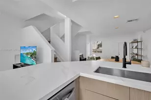 2921 NE 185th St (Remodeled), Aventura, FL 33180 - Photo 22