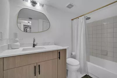 2921 NE 185th St (Remodeled) #1203, Aventura, FL 33180 - Photo 14