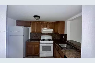 18111 NW 68th Ave #H205, Hialeah, FL 33015 - Photo 4