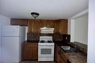 18111 NW 68th Ave, Hialeah, FL 33015 - Photo 4
