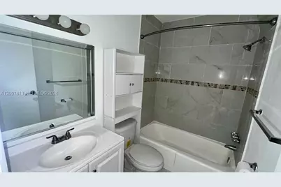 18111 NW 68th Ave #H205, Hialeah, FL 33015 - Photo 6