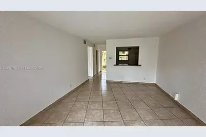 18111 NW 68th Ave #H205, Hialeah, FL 33015 - Photo 2