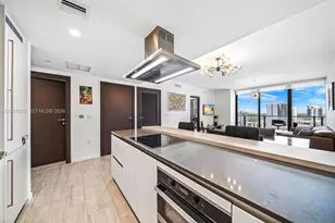1000 Brickell Plaza, Miami, FL 33131 - Photo 2